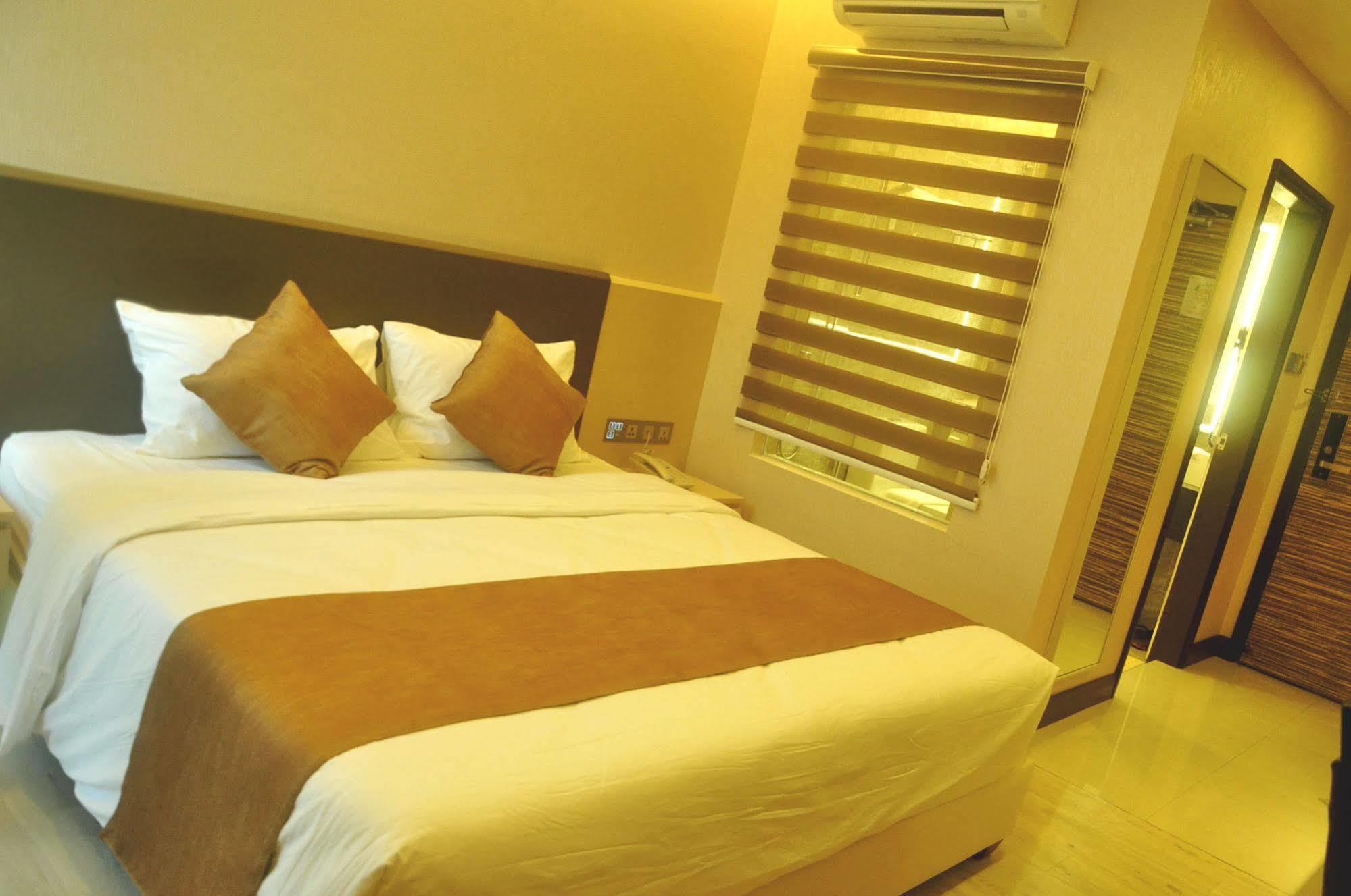 Geobay Hotel Johor Bahru Exterior foto